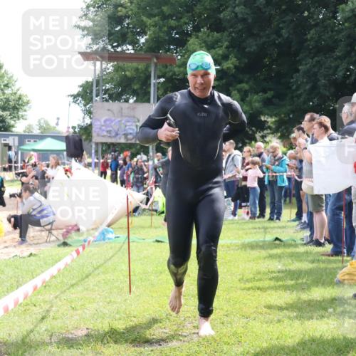 16.06.2024 - 26. Vierlanden-Triathlon Lena Gebhardt http://msf.ph/oto/6305664 16.06.2024 11:20:21 Schwimmen 444, 524, 546, 551, 561, 444, 524, 546, 551, 561 meine-sportfotos.de