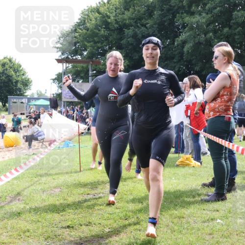 16.06.2024 - 26. Vierlanden-Triathlon Lena Gebhardt http://msf.ph/oto/6305713 16.06.2024 11:20:31 Schwimmen 524, 546, 551, 561, 524, 546, 551, 561 meine-sportfotos.de