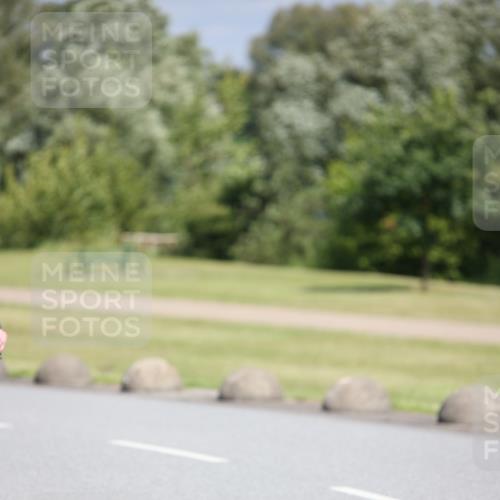 16.06.2024 - 26. Vierlanden-Triathlon Jannik Wohlers http://msf.ph/oto/6305719 16.06.2024 11:40:47 Radfahren 40, 149, 193, 231, 250, 280, 313, 358, 463, 472 meine-sportfotos.de