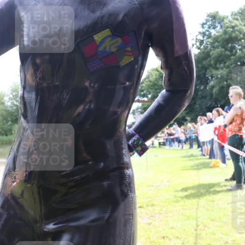 16.06.2024 - 26. Vierlanden-Triathlon Lena Gebhardt http://msf.ph/oto/6305744 16.06.2024 11:20:34 Schwimmen 524, 546, 551, 524, 546, 551 meine-sportfotos.de