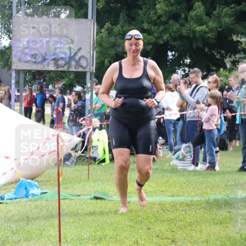 16.06.2024 - 26. Vierlanden-Triathlon Lena Gebhardt http://msf.ph/oto/6305753 16.06.2024 11:20:51 Schwimmen 342, 476, 593, 605, 342, 476, 593, 605 meine-sportfotos.de