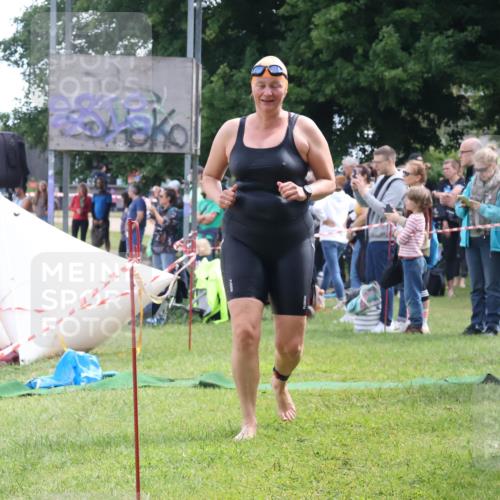 16.06.2024 - 26. Vierlanden-Triathlon Lena Gebhardt http://msf.ph/oto/6305756 16.06.2024 11:20:52 Schwimmen 342, 476, 593, 605, 342, 476, 593, 605 meine-sportfotos.de