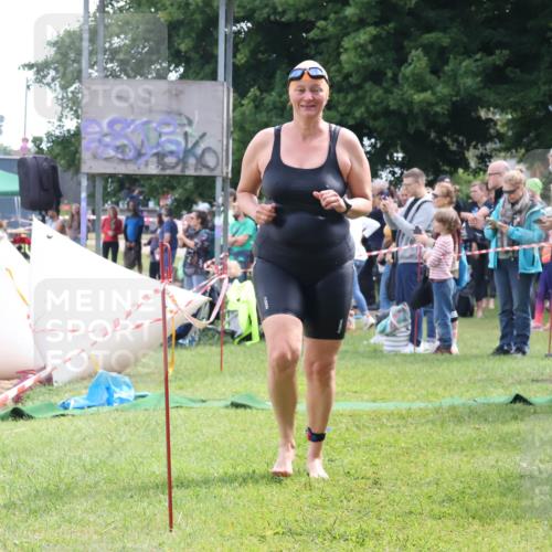 16.06.2024 - 26. Vierlanden-Triathlon Lena Gebhardt http://msf.ph/oto/6305758 16.06.2024 11:20:52 Schwimmen 342, 476, 593, 605, 342, 476, 593, 605 meine-sportfotos.de