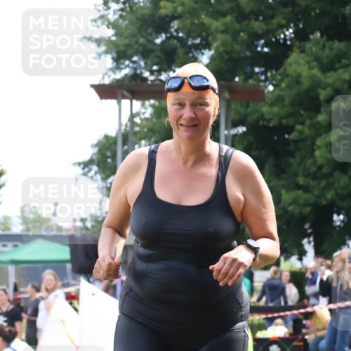 16.06.2024 - 26. Vierlanden-Triathlon Lena Gebhardt http://msf.ph/oto/6305773 16.06.2024 11:20:54 Schwimmen 342, 476, 593, 605, 342, 476, 593, 605 meine-sportfotos.de