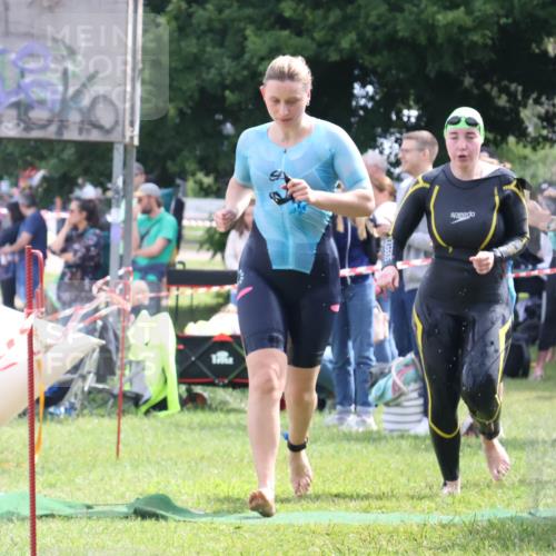 16.06.2024 - 26. Vierlanden-Triathlon Lena Gebhardt http://msf.ph/oto/6305783 16.06.2024 11:20:59 Schwimmen 342, 476, 495, 605, 342, 476, 495, 605 meine-sportfotos.de