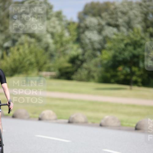 16.06.2024 - 26. Vierlanden-Triathlon Jannik Wohlers http://msf.ph/oto/6305794 16.06.2024 11:40:47 Radfahren 40, 149, 193, 231, 250, 280, 313, 358, 463, 472 meine-sportfotos.de