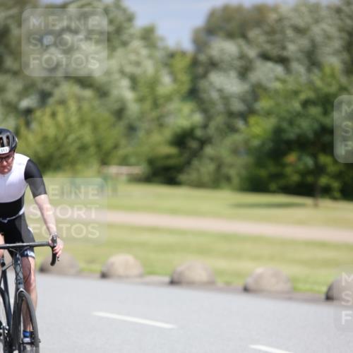 16.06.2024 - 26. Vierlanden-Triathlon Jannik Wohlers http://msf.ph/oto/6305801 16.06.2024 11:40:47 Radfahren 40, 149, 193, 231, 250, 280, 313, 358, 463, 472 meine-sportfotos.de