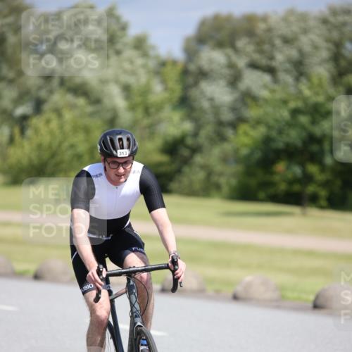 16.06.2024 - 26. Vierlanden-Triathlon Jannik Wohlers http://msf.ph/oto/6305832 16.06.2024 11:40:47 Radfahren 40, 149, 193, 231, 250, 280, 313, 358, 463, 472 meine-sportfotos.de