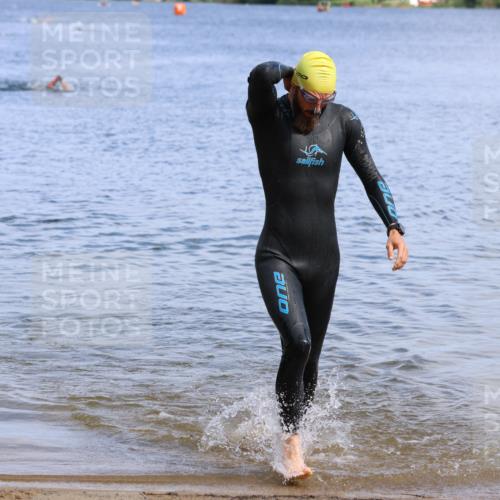 16.06.2024 - 26. Vierlanden-Triathlon Strokosch-Dieckow http://msf.ph/oto/6305852 16.06.2024 09:48:37 Schwimmen 100, 112, 100, 112 meine-sportfotos.de
