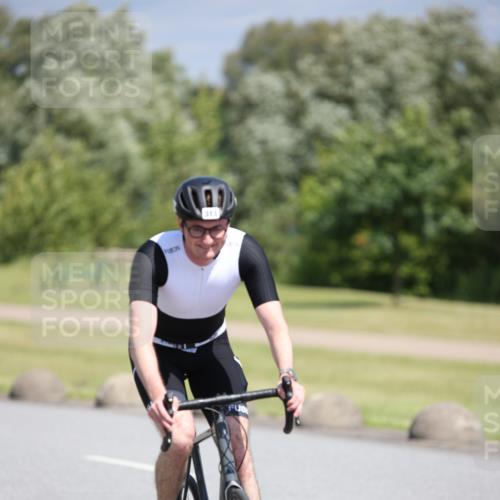 16.06.2024 - 26. Vierlanden-Triathlon Jannik Wohlers http://msf.ph/oto/6305866 16.06.2024 11:40:47 Radfahren 40, 149, 193, 231, 250, 280, 313, 358, 463, 472 meine-sportfotos.de