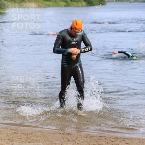 16.06.2024 - 26. Vierlanden-Triathlon Strokosch-Dieckow http://msf.ph/oto/6305887 16.06.2024 09:48:40 Schwimmen 100, 112, 100, 112 meine-sportfotos.de