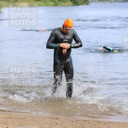 16.06.2024 - 26. Vierlanden-Triathlon Strokosch-Dieckow http://msf.ph/oto/6305903 16.06.2024 09:48:40 Schwimmen 100, 112, 100, 112 meine-sportfotos.de