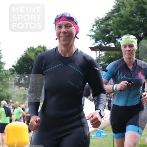 16.06.2024 - 26. Vierlanden-Triathlon Lena Gebhardt http://msf.ph/oto/6305904 16.06.2024 11:21:29 Schwimmen 512, 514, 518, 571, 590, 512, 514, 518, 571, 590 meine-sportfotos.de