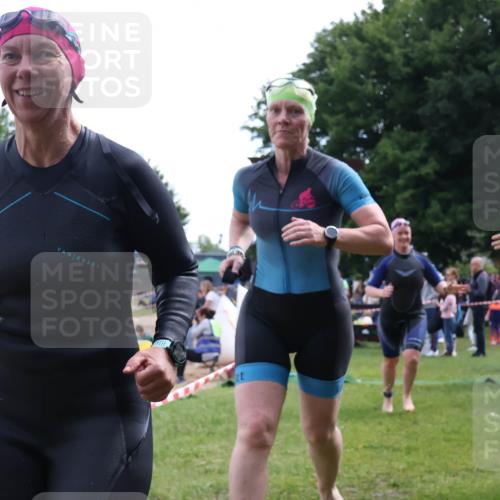 16.06.2024 - 26. Vierlanden-Triathlon Lena Gebhardt http://msf.ph/oto/6305908 16.06.2024 11:21:29 Schwimmen 512, 514, 518, 571, 590, 512, 514, 518, 571, 590 meine-sportfotos.de