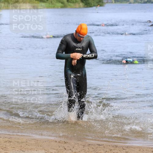 16.06.2024 - 26. Vierlanden-Triathlon Strokosch-Dieckow http://msf.ph/oto/6305917 16.06.2024 09:48:40 Schwimmen 100, 112, 100, 112 meine-sportfotos.de