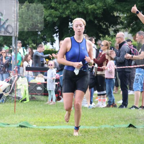 16.06.2024 - 26. Vierlanden-Triathlon Lena Gebhardt http://msf.ph/oto/6305967 16.06.2024 11:22:03 Schwimmen 488, 552, 636, 488, 552, 636 meine-sportfotos.de