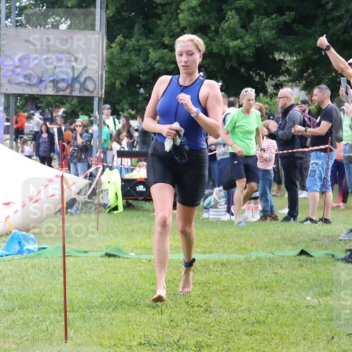 16.06.2024 - 26. Vierlanden-Triathlon Lena Gebhardt http://msf.ph/oto/6305971 16.06.2024 11:22:04 Schwimmen 488, 552, 636, 488, 552, 636 meine-sportfotos.de