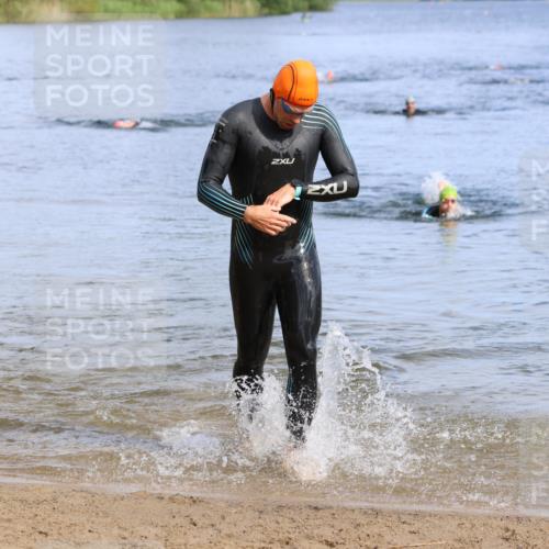 16.06.2024 - 26. Vierlanden-Triathlon Strokosch-Dieckow http://msf.ph/oto/6305997 16.06.2024 09:48:41 Schwimmen 100, 112, 100, 112 meine-sportfotos.de