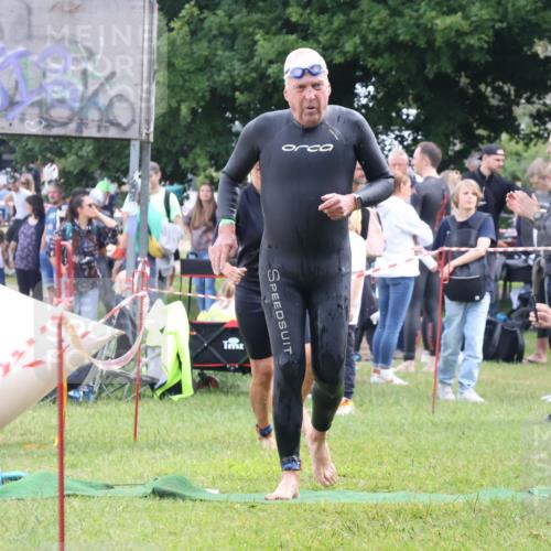 16.06.2024 - 26. Vierlanden-Triathlon Lena Gebhardt http://msf.ph/oto/6306001 16.06.2024 11:22:15 Schwimmen 488, 636, 488, 636 meine-sportfotos.de