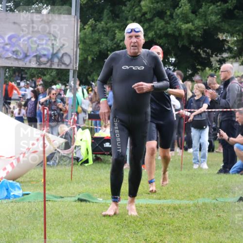 16.06.2024 - 26. Vierlanden-Triathlon Lena Gebhardt http://msf.ph/oto/6306008 16.06.2024 11:22:16 Schwimmen 488, 636, 488, 636 meine-sportfotos.de