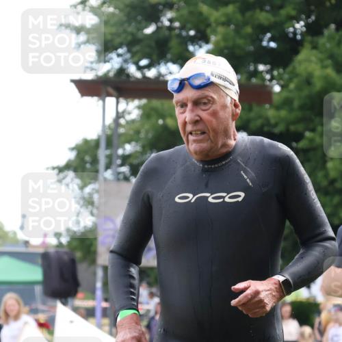 16.06.2024 - 26. Vierlanden-Triathlon Lena Gebhardt http://msf.ph/oto/6306018 16.06.2024 11:22:19 Schwimmen 488, 636, 488, 636 meine-sportfotos.de