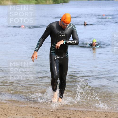 16.06.2024 - 26. Vierlanden-Triathlon Strokosch-Dieckow http://msf.ph/oto/6306022 16.06.2024 09:48:41 Schwimmen 100, 112, 100, 112 meine-sportfotos.de