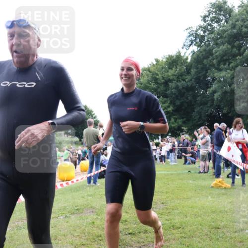16.06.2024 - 26. Vierlanden-Triathlon Lena Gebhardt http://msf.ph/oto/6306033 16.06.2024 11:22:21 Schwimmen 488, 525, 636, 488, 525, 636 meine-sportfotos.de