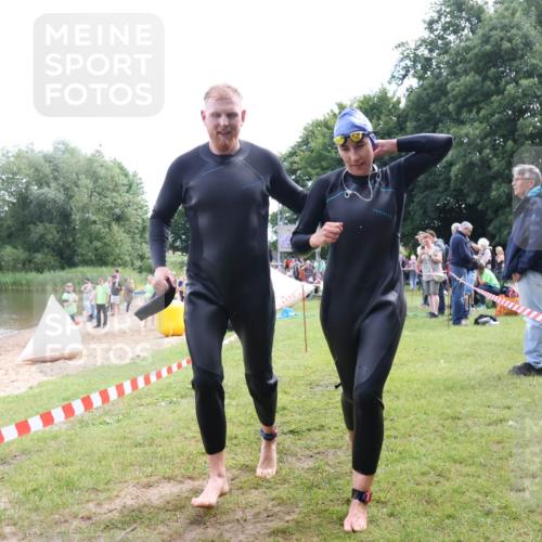 16.06.2024 - 26. Vierlanden-Triathlon Lena Gebhardt http://msf.ph/oto/6306088 16.06.2024 11:22:41 Schwimmen 268, 516, 525, 268, 516, 525 meine-sportfotos.de