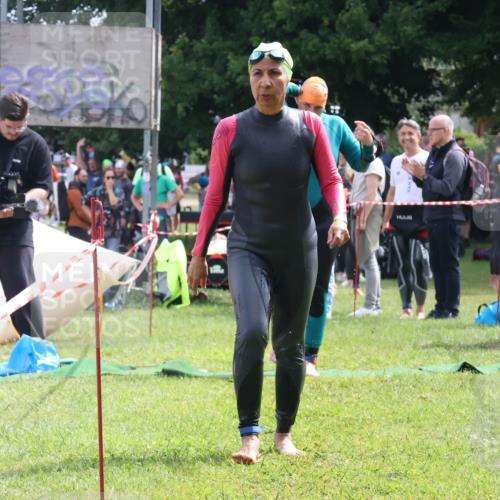 16.06.2024 - 26. Vierlanden-Triathlon Lena Gebhardt http://msf.ph/oto/6306103 16.06.2024 11:23:34 Schwimmen 613, 614, 634, 613, 614, 634 meine-sportfotos.de