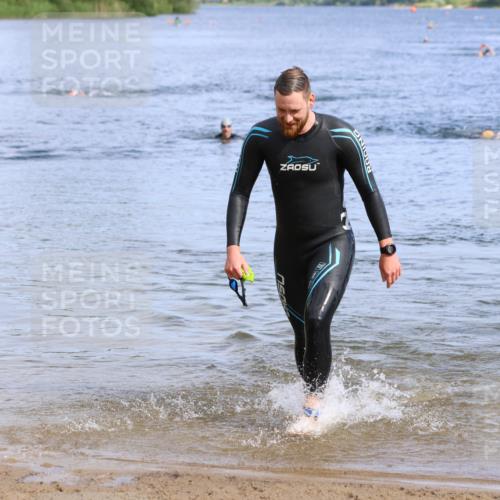 16.06.2024 - 26. Vierlanden-Triathlon Strokosch-Dieckow http://msf.ph/oto/6306116 16.06.2024 09:48:55 Schwimmen 72, 100, 112, 72, 100, 112 meine-sportfotos.de