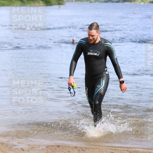 16.06.2024 - 26. Vierlanden-Triathlon Strokosch-Dieckow http://msf.ph/oto/6306133 16.06.2024 09:48:55 Schwimmen 72, 100, 112, 72, 100, 112 meine-sportfotos.de