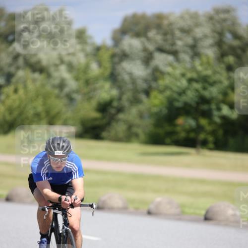 16.06.2024 - 26. Vierlanden-Triathlon Jannik Wohlers http://msf.ph/oto/6306215 16.06.2024 11:40:49 Radfahren 40, 51, 149, 193, 250, 280, 313, 358, 463 meine-sportfotos.de