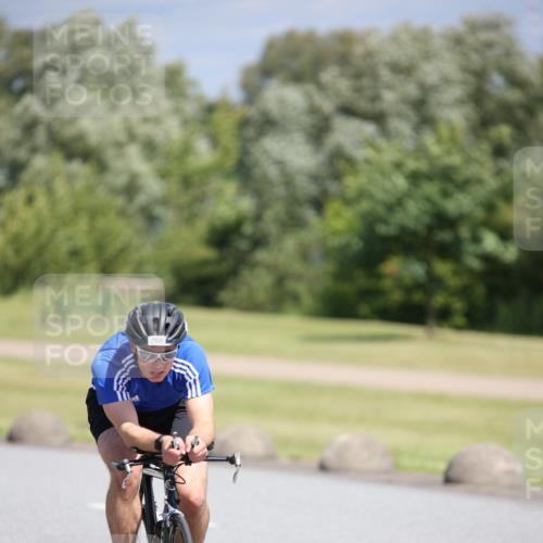 16.06.2024 - 26. Vierlanden-Triathlon Jannik Wohlers http://msf.ph/oto/6306230 16.06.2024 11:40:49 Radfahren 40, 51, 149, 193, 250, 280, 313, 358, 463 meine-sportfotos.de