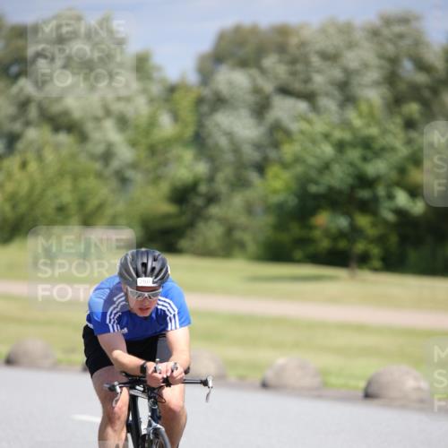 16.06.2024 - 26. Vierlanden-Triathlon Jannik Wohlers http://msf.ph/oto/6306235 16.06.2024 11:40:49 Radfahren 40, 51, 149, 193, 250, 280, 313, 358, 463 meine-sportfotos.de