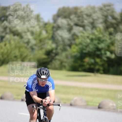 16.06.2024 - 26. Vierlanden-Triathlon Jannik Wohlers http://msf.ph/oto/6306240 16.06.2024 11:40:49 Radfahren 40, 51, 149, 193, 250, 280, 313, 358, 463 meine-sportfotos.de