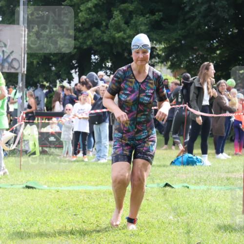 16.06.2024 - 26. Vierlanden-Triathlon Lena Gebhardt http://msf.ph/oto/6306253 16.06.2024 11:25:38 Schwimmen 535, 535 meine-sportfotos.de