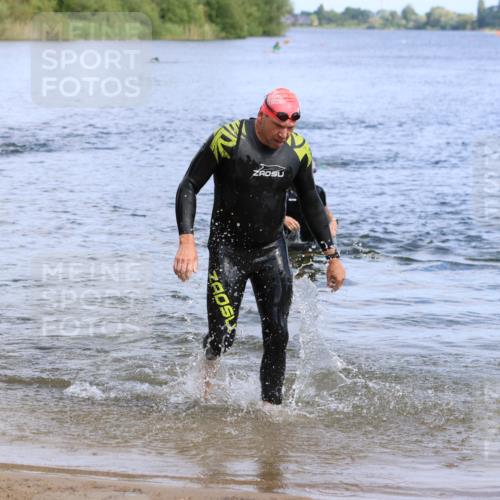 16.06.2024 - 26. Vierlanden-Triathlon Strokosch-Dieckow http://msf.ph/oto/6306346 16.06.2024 09:49:14 Schwimmen 174, 174 meine-sportfotos.de