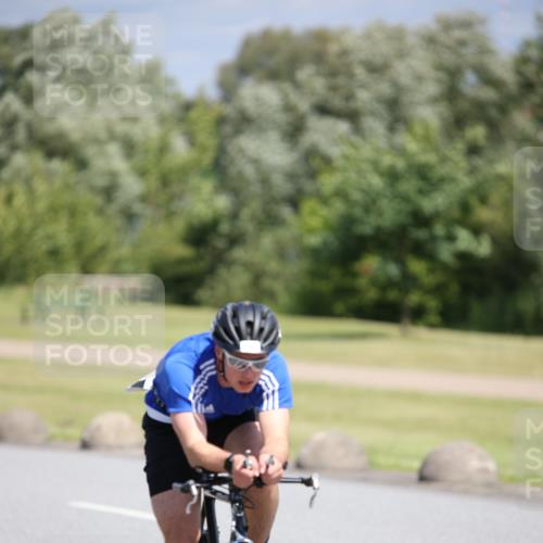 16.06.2024 - 26. Vierlanden-Triathlon Jannik Wohlers http://msf.ph/oto/6306398 16.06.2024 11:40:49 Radfahren 40, 51, 149, 193, 250, 280, 313, 358, 463 meine-sportfotos.de
