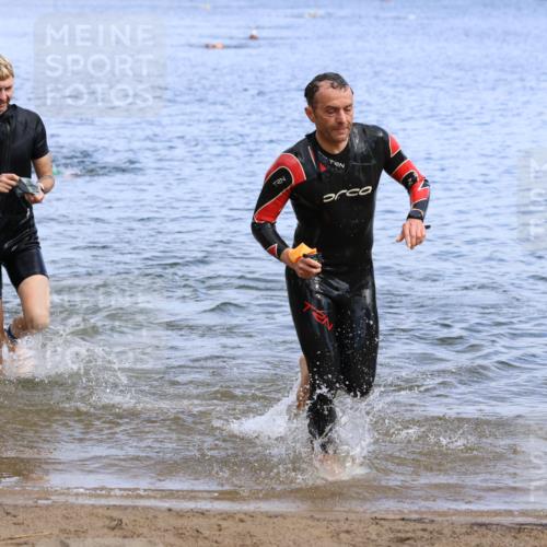 16.06.2024 - 26. Vierlanden-Triathlon Strokosch-Dieckow http://msf.ph/oto/6306460 16.06.2024 09:49:22 Schwimmen 27, 139, 174, 27, 139, 174 meine-sportfotos.de