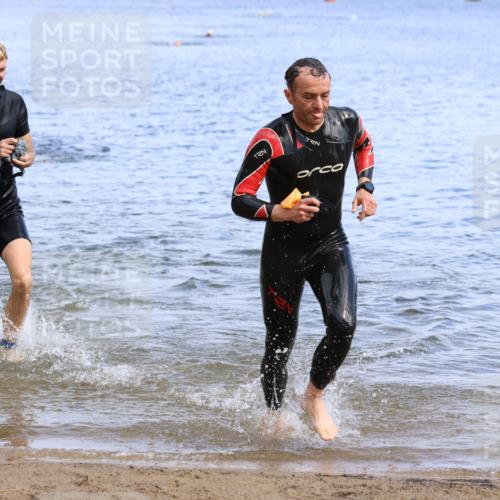 16.06.2024 - 26. Vierlanden-Triathlon Strokosch-Dieckow http://msf.ph/oto/6306475 16.06.2024 09:49:22 Schwimmen 27, 139, 174, 27, 139, 174 meine-sportfotos.de