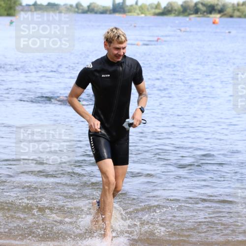 16.06.2024 - 26. Vierlanden-Triathlon Strokosch-Dieckow http://msf.ph/oto/6306541 16.06.2024 09:49:24 Schwimmen 27, 139, 174, 27, 139, 174 meine-sportfotos.de