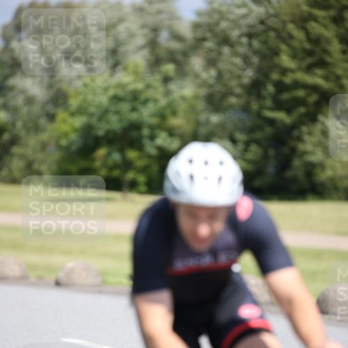 16.06.2024 - 26. Vierlanden-Triathlon Jannik Wohlers http://msf.ph/oto/6306996 16.06.2024 11:40:51 Radfahren 40, 51, 149, 250, 280, 313, 321, 335, 358, 463 meine-sportfotos.de