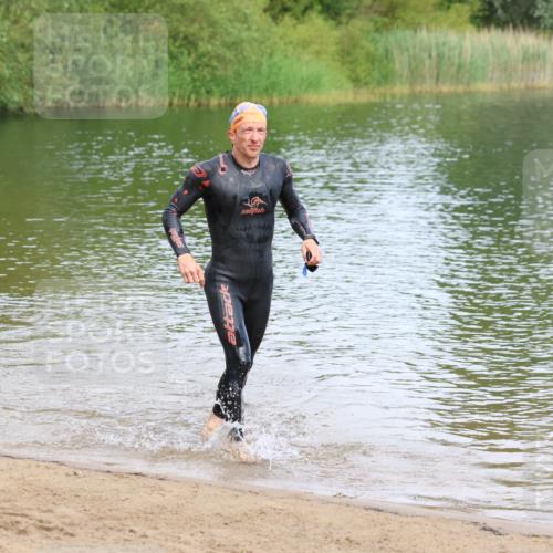16.06.2024 - 26. Vierlanden-Triathlon Strokosch-Dieckow http://msf.ph/oto/6307059 16.06.2024 09:50:19 Schwimmen 11, 11 meine-sportfotos.de