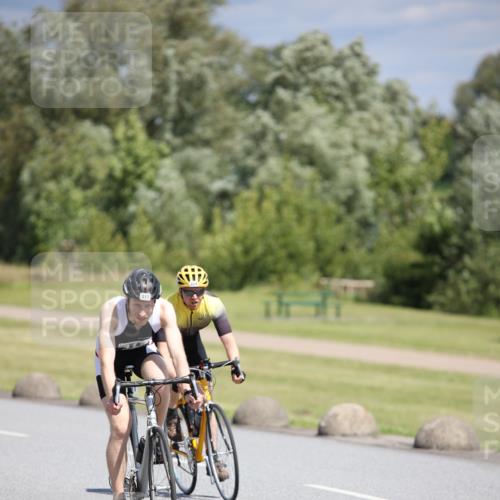 16.06.2024 - 26. Vierlanden-Triathlon Jannik Wohlers http://msf.ph/oto/6307071 16.06.2024 11:40:59 Radfahren 215, 228, 265, 317, 321, 335 meine-sportfotos.de