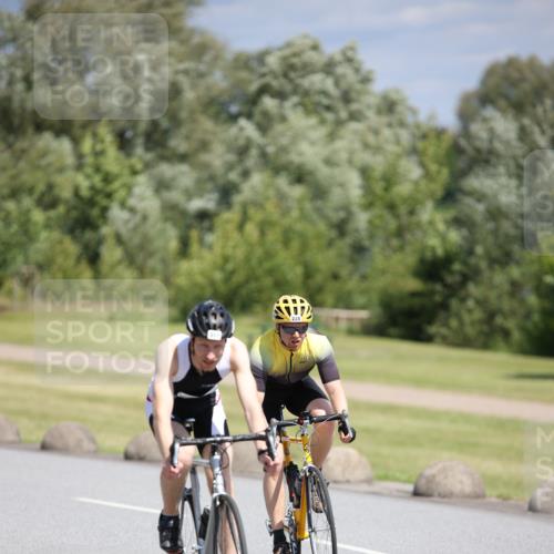 16.06.2024 - 26. Vierlanden-Triathlon Jannik Wohlers http://msf.ph/oto/6307099 16.06.2024 11:41:00 Radfahren 215, 228, 265, 317, 321, 335 meine-sportfotos.de