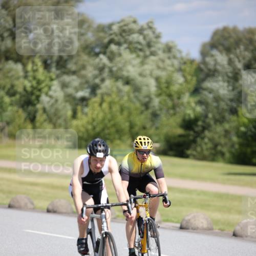 16.06.2024 - 26. Vierlanden-Triathlon Jannik Wohlers http://msf.ph/oto/6307105 16.06.2024 11:41:00 Radfahren 215, 228, 265, 317, 321, 335 meine-sportfotos.de