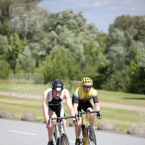16.06.2024 - 26. Vierlanden-Triathlon Jannik Wohlers http://msf.ph/oto/6307110 16.06.2024 11:41:00 Radfahren 215, 228, 265, 317, 321, 335 meine-sportfotos.de