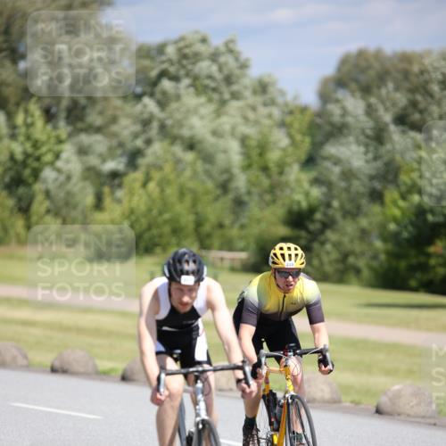 16.06.2024 - 26. Vierlanden-Triathlon Jannik Wohlers http://msf.ph/oto/6307117 16.06.2024 11:41:00 Radfahren 215, 228, 265, 317, 321, 335 meine-sportfotos.de