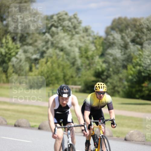 16.06.2024 - 26. Vierlanden-Triathlon Jannik Wohlers http://msf.ph/oto/6307122 16.06.2024 11:41:00 Radfahren 215, 228, 265, 317, 321, 335 meine-sportfotos.de