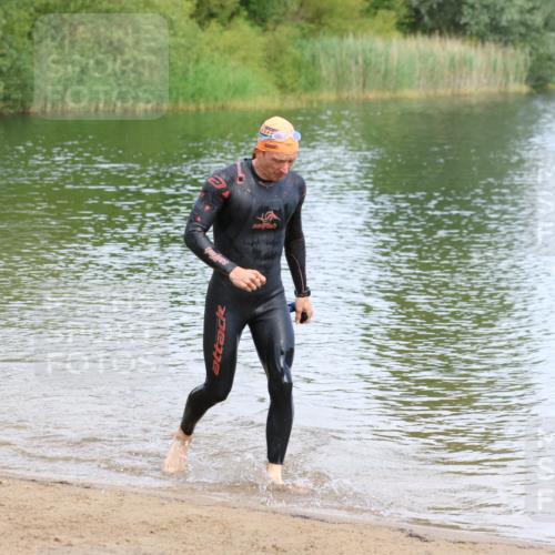 16.06.2024 - 26. Vierlanden-Triathlon Strokosch-Dieckow http://msf.ph/oto/6307136 16.06.2024 09:50:20 Schwimmen 11, 11 meine-sportfotos.de